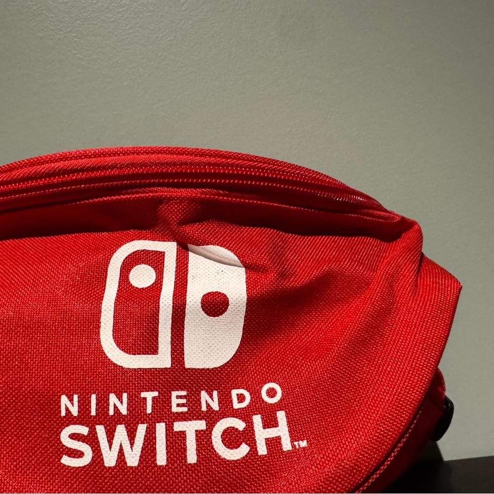 Nintendo Switch Red Fanny Pack Adjustable Waist (Together Tour Promotional) - Picture 3 of 4